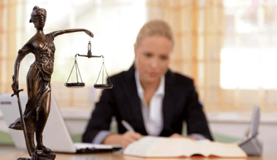 Как найти клиентов адвокату?